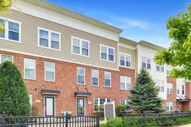 3545 Mulligan Drive, Woodridge, IL 60517