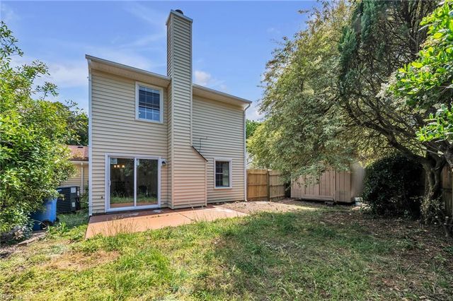 10 Warwick CIR, Chesapeake, VA 23320