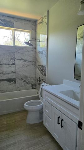 3710 Harmony Lane, Bacliff, TX 77518