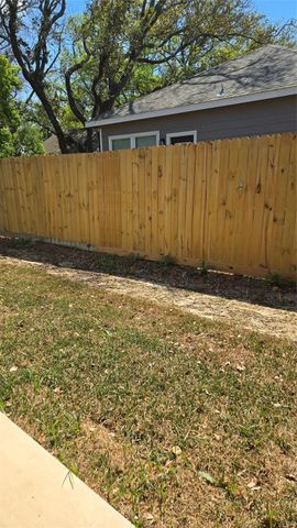 3710 Harmony Lane, Bacliff, TX 77518