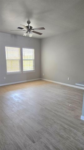3710 Harmony Lane, Bacliff, TX 77518