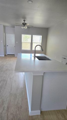 3710 Harmony Lane, Bacliff, TX 77518