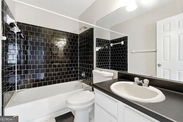 2888 Aspen Woods Entry, Doraville, GA 30360