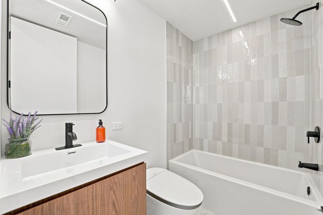 1656 N BOSWORTH Avenue 3N, Chicago, IL 60642