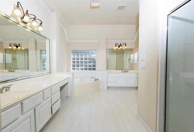 24319 Bay Hill Boulevard, Katy, TX 77494