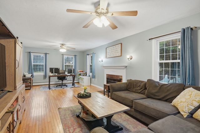 31 Greany Dr, Grafton, MA 01536