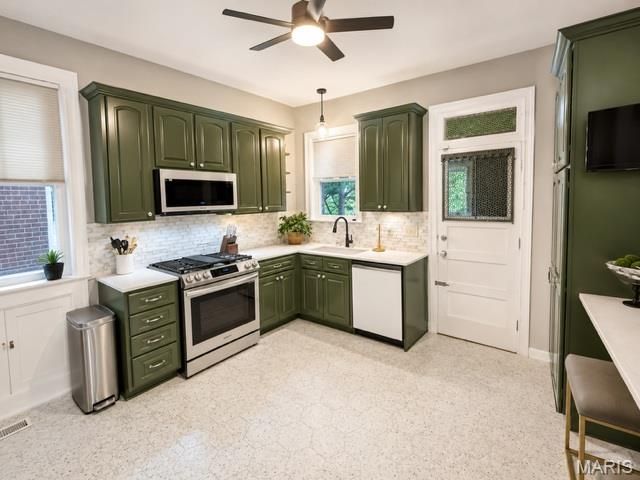6309 Clayton Road, St Louis, MO 63117
