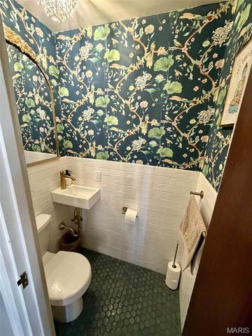6309 Clayton Road, St Louis, MO 63117