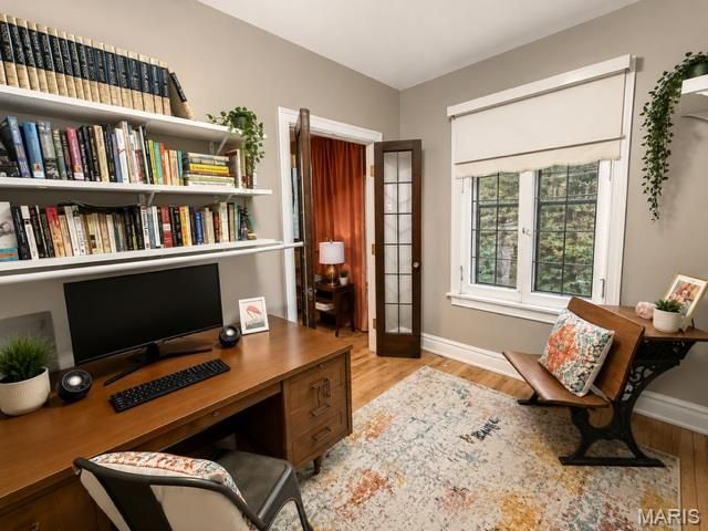 6309 Clayton Road, St Louis, MO 63117