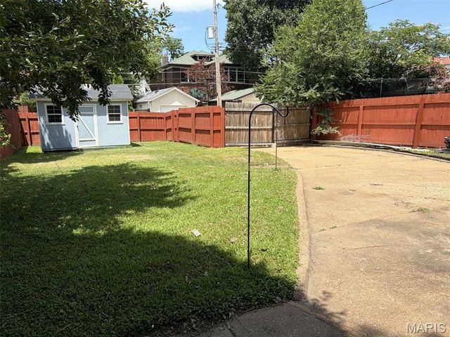 6309 Clayton Road, St Louis, MO 63117