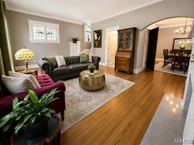 6309 Clayton Road, St Louis, MO 63117