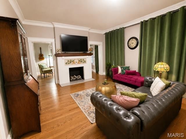 6309 Clayton Road, St Louis, MO 63117