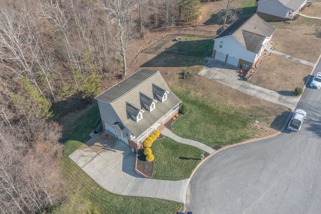 1984 Hardwood Lane, Soddy Daisy, TN 37379