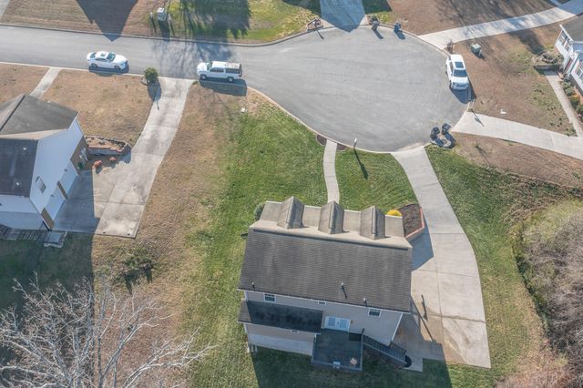 1984 Hardwood Lane, Soddy Daisy, TN 37379