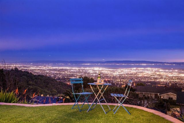 225 Chadbourne Way, Oakland, CA 94619