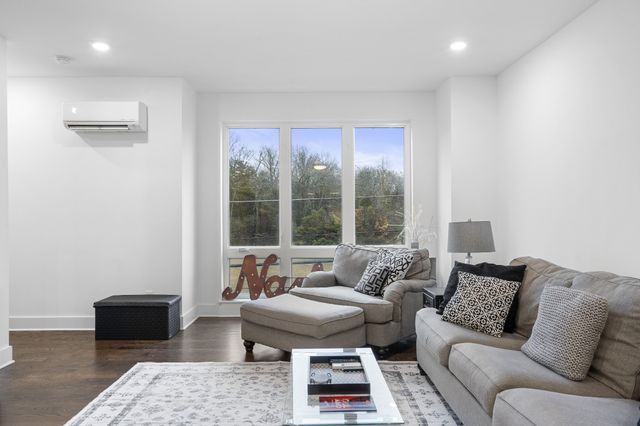 3746 Central Pike Ste 6, Hermitage, TN 37076