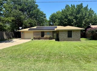 408 N Ash Street, Springtown, TX 76082