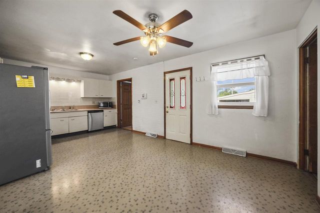 2348 Pioneer Drive, Beloit, WI 53511