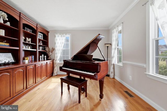 107 CAHILLE DR, Winchester, VA 22602
