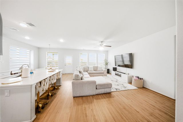 1622 Homewood Point Lane, Rosharon, TX 77583