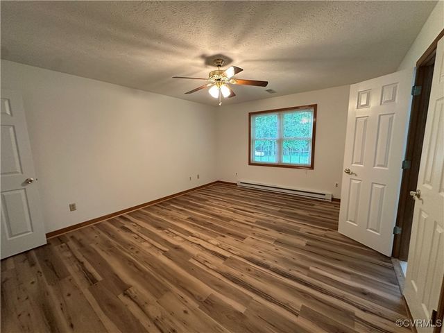 4298 Cedar Creek Ln, Prince George, VA 23875