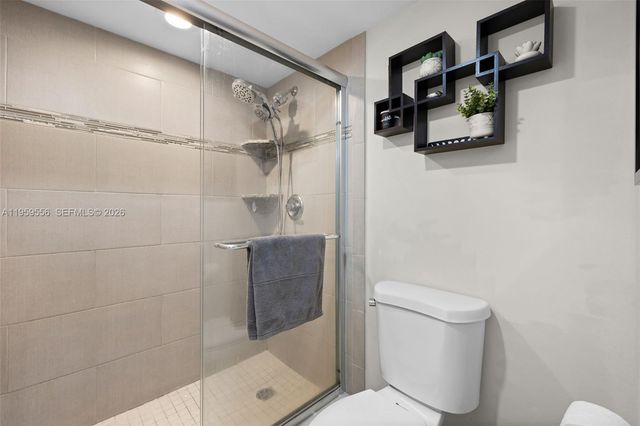 3850 Oaks Clubhouse Dr 504, Pompano Beach, FL 33069