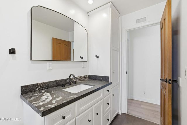2183 E Chesterton Street, Simi Valley, CA 93065