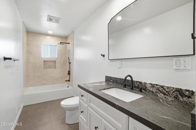 2183 E Chesterton Street, Simi Valley, CA 93065