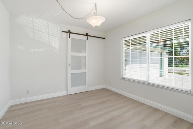 2183 E Chesterton Street, Simi Valley, CA 93065