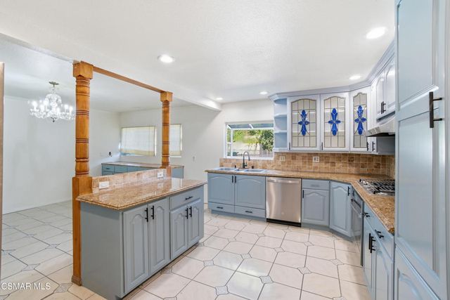 2183 E Chesterton Street, Simi Valley, CA 93065