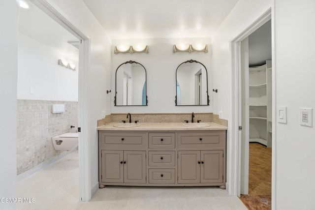 2183 E Chesterton Street, Simi Valley, CA 93065