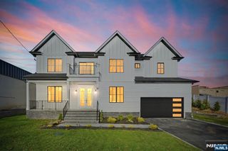 30 Grand Terrace, Livingston, NJ 07039