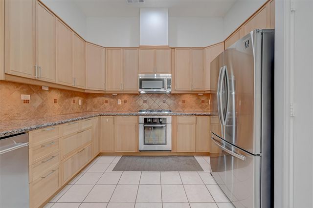 3322 E Cedar Hollow Drive, Pearland, TX 77584