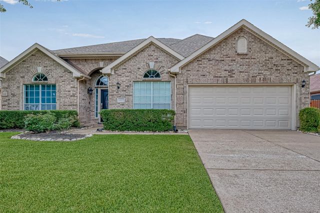 3322 E Cedar Hollow Drive, Pearland, TX 77584