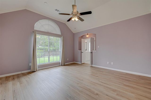 3322 E Cedar Hollow Drive, Pearland, TX 77584