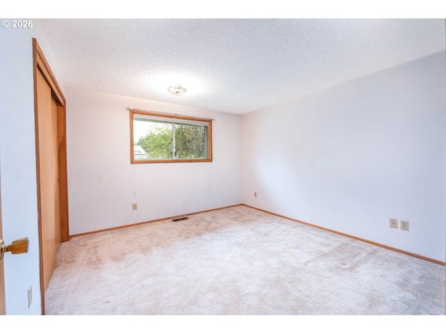 29476 Ne PHEASANT Ave, Corvallis, OR 97333