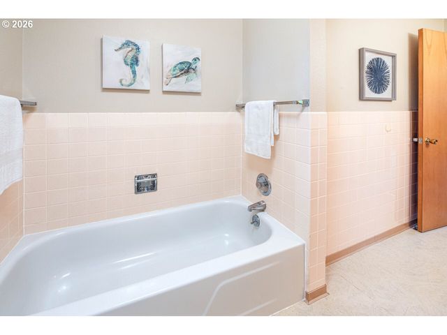 29476 Ne PHEASANT Ave, Corvallis, OR 97333