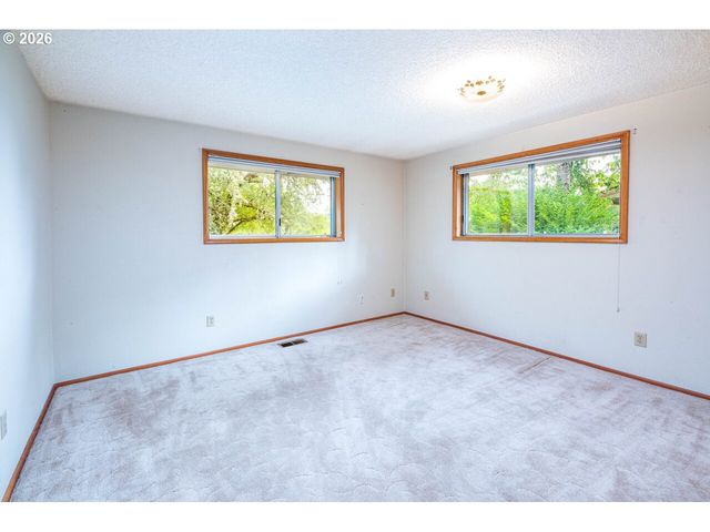 29476 Ne PHEASANT Ave, Corvallis, OR 97333