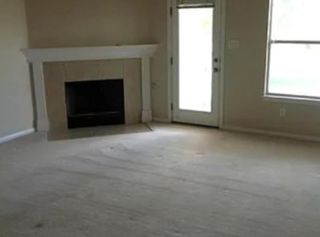 811 Shadow Creek BLVD, Buda, TX 78610