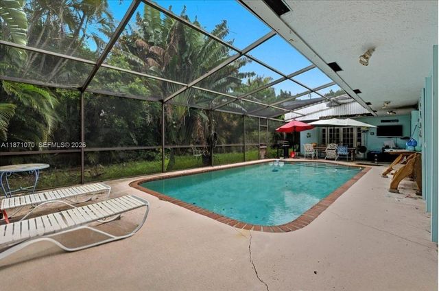 3260 Lakeview Drive, Pompano Beach, FL 33062