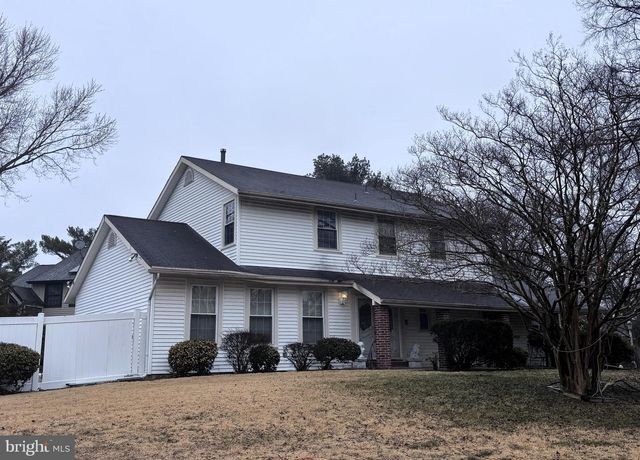 1 PINE CT, Blackwood, NJ 08012