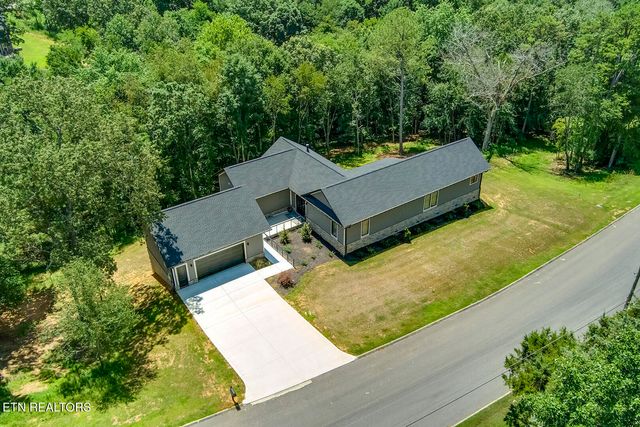 10001 Scenic View Dr, Loudon, TN 37774