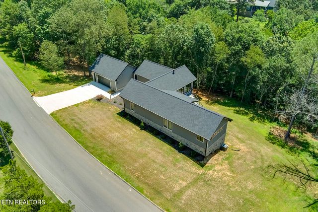 10001 Scenic View Dr, Loudon, TN 37774