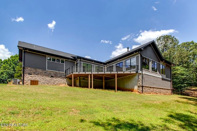 10001 Scenic View Dr, Loudon, TN 37774