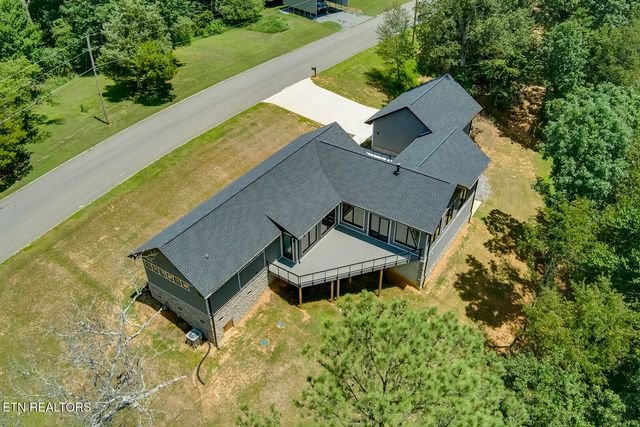 10001 Scenic View Dr, Loudon, TN 37774