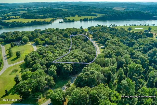 10001 Scenic View Dr, Loudon, TN 37774