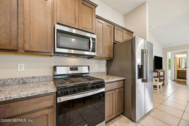 86226 MAINLINE Road, Yulee, FL 32097