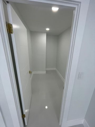 800 SE 20th Avenue 105, Deerfield Beach, FL 33441