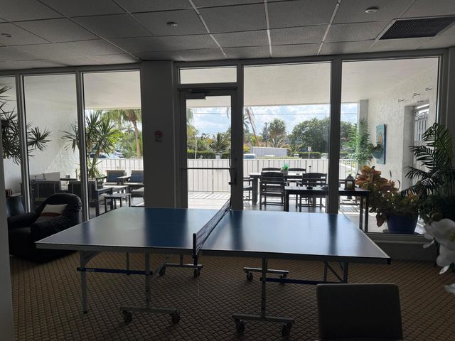 800 SE 20th Avenue 105, Deerfield Beach, FL 33441