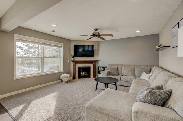 9985 5th Street Lane N, Lake Elmo, MN 55042